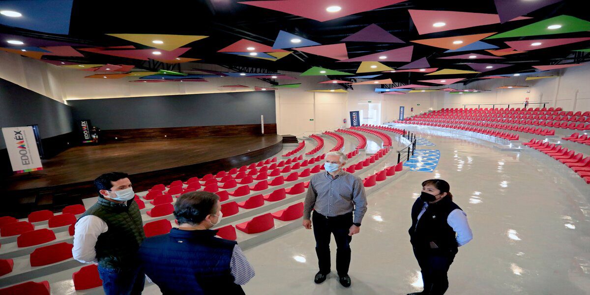 Entrega Alfredo del Mazo auditorio en Chiconcuac impulsará actividades
