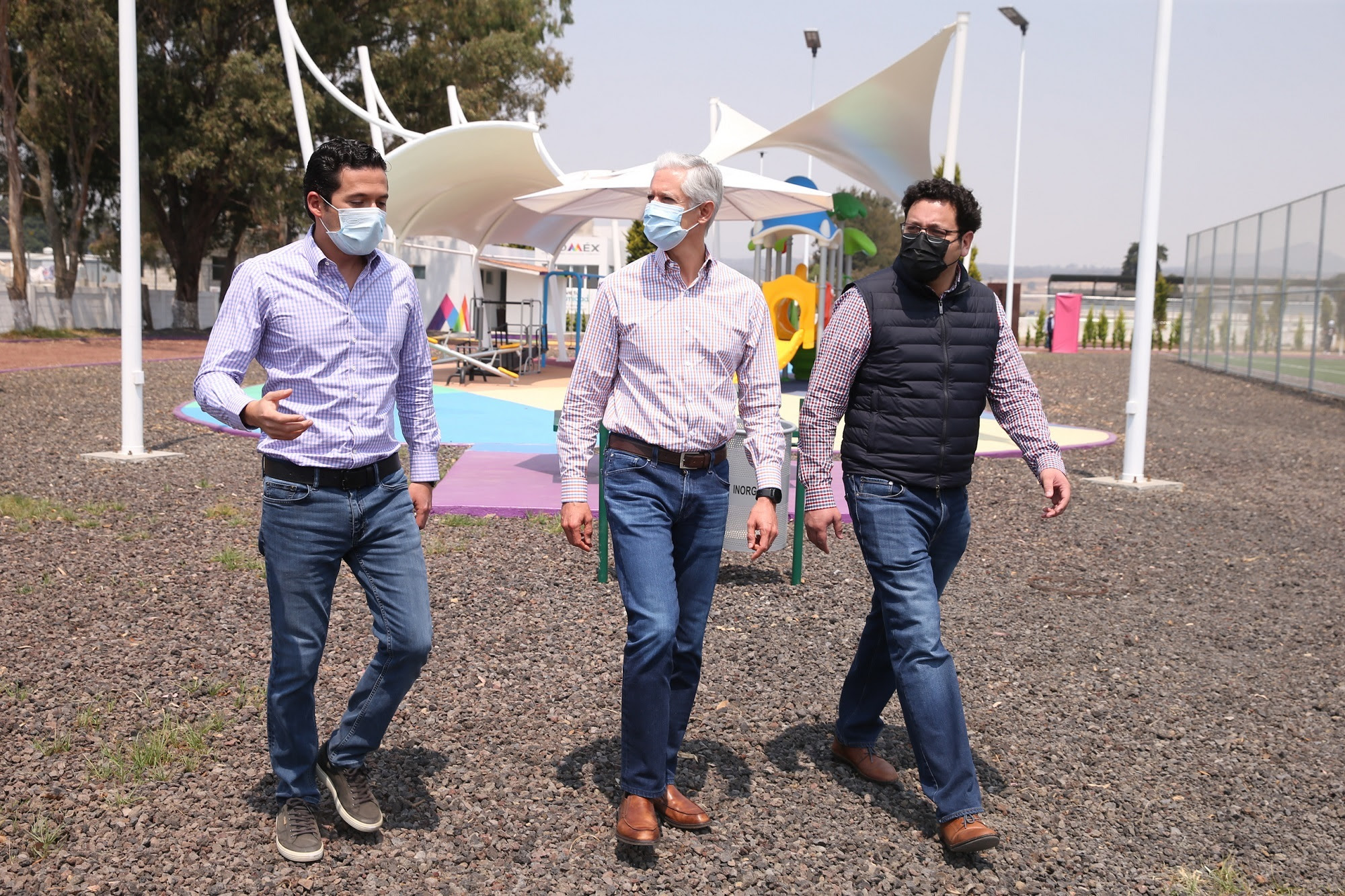 Supervisa Alfredo del Mazo la unidad deportiva de Ozumba