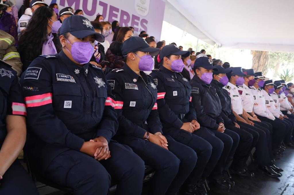 policía-género