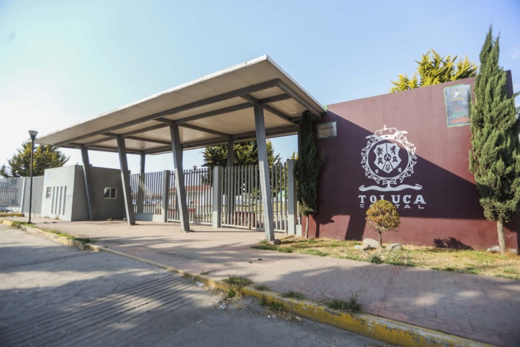 unidad-deportiva-otzacatipán