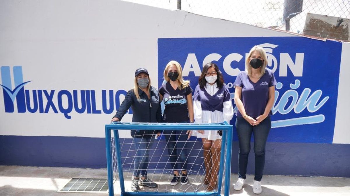 Acción por la Educación