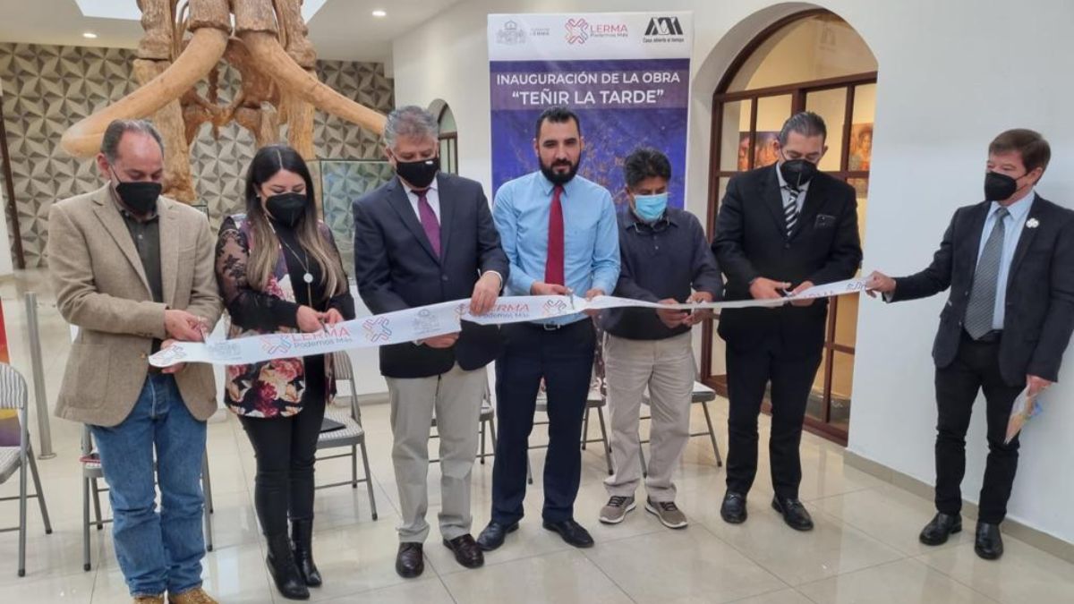 Exposición Enrique Flores