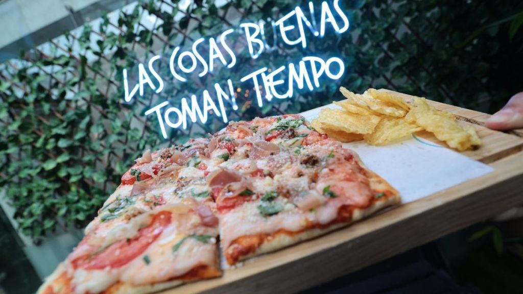 Pizza de Kuali Café