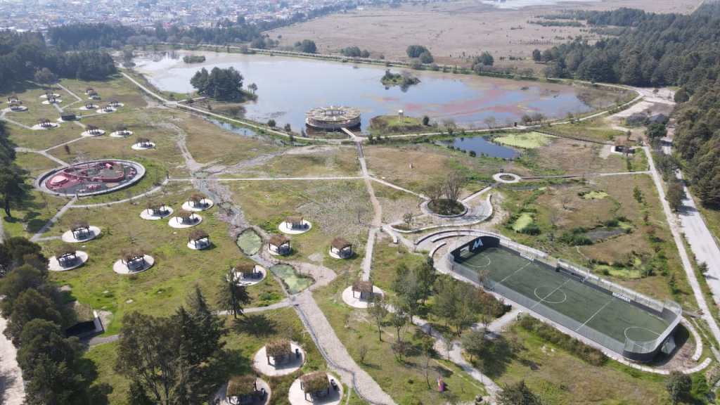 Toma aérea dela Parque Sierra Morelos en Toluca
