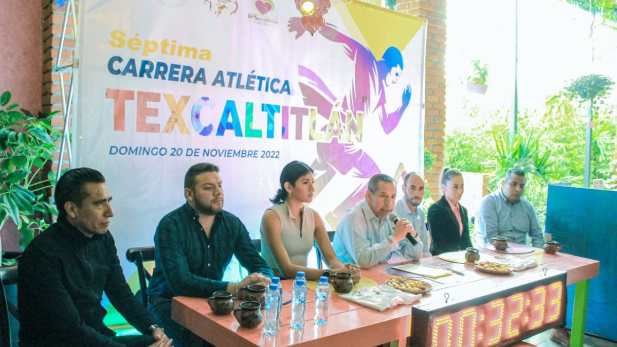 Autoridades de Texcaltitlán en conferencia de prensa