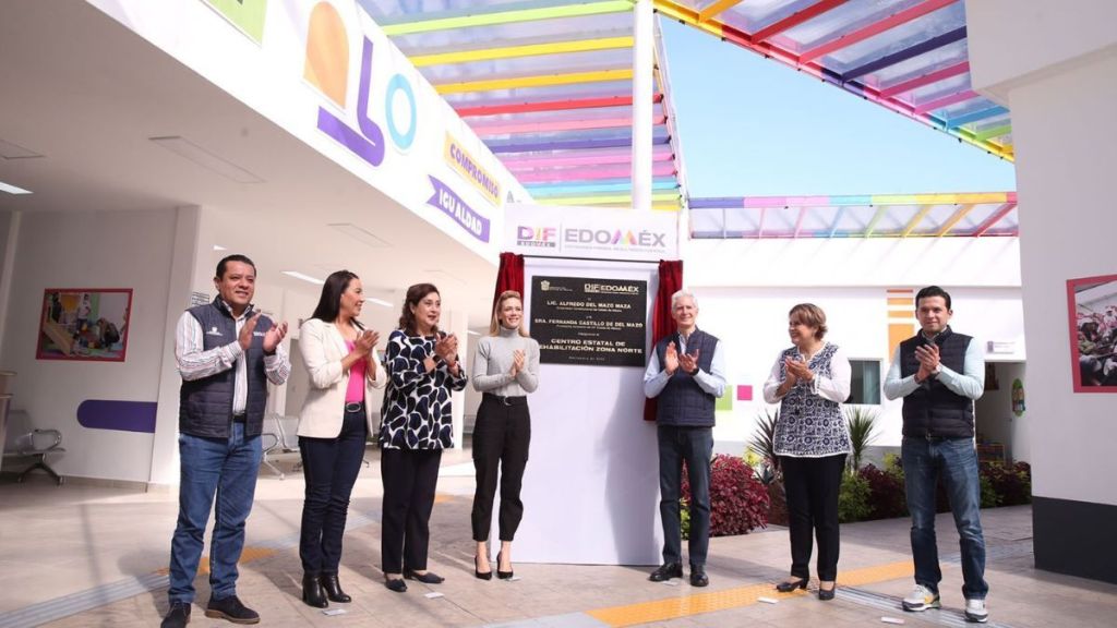 Alfredo del Mazo inaugura el Centro de rehabilitación en Atlacomulco