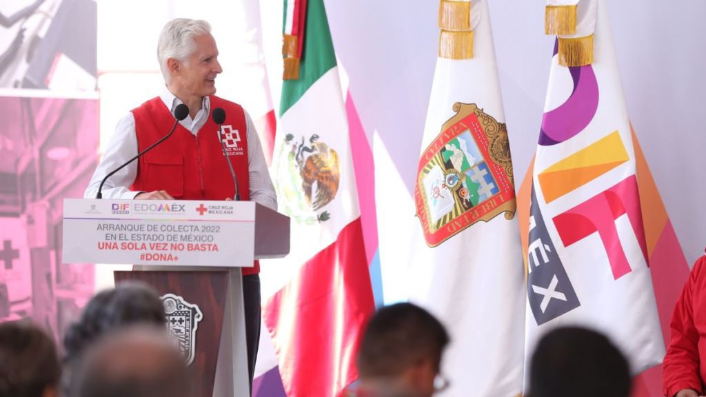 Alfredo del Mazo en la puesta en marcha de la Colecta Cruz Roja