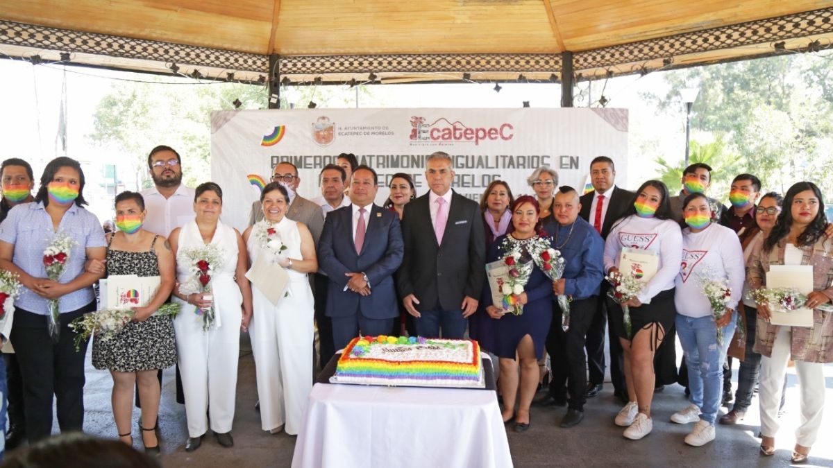 Alcalde de Ecatepec en ceremonia de primeros matrimonios igualitarios