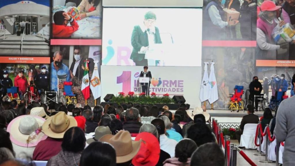 Primer informe de la presidenta honoraria del DIF Almoloya de Juáre