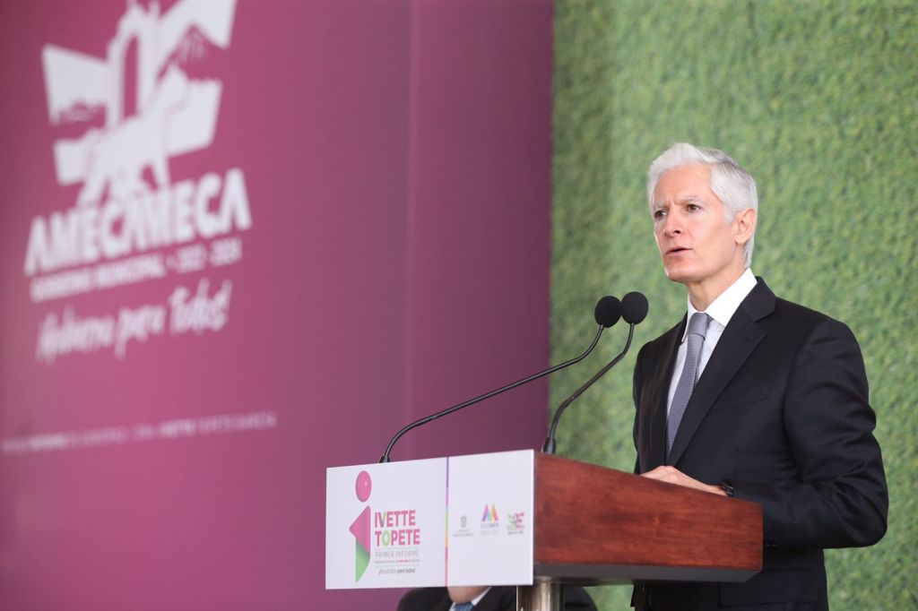 Alfredo del Mazo en el primer informe de gobierno de Amecameca