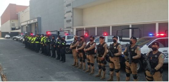 Policías que participarán en el operativo de seguridad en Metepec