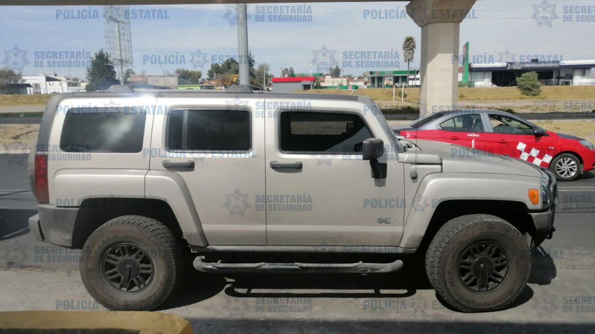 Camioneta tipo hummer