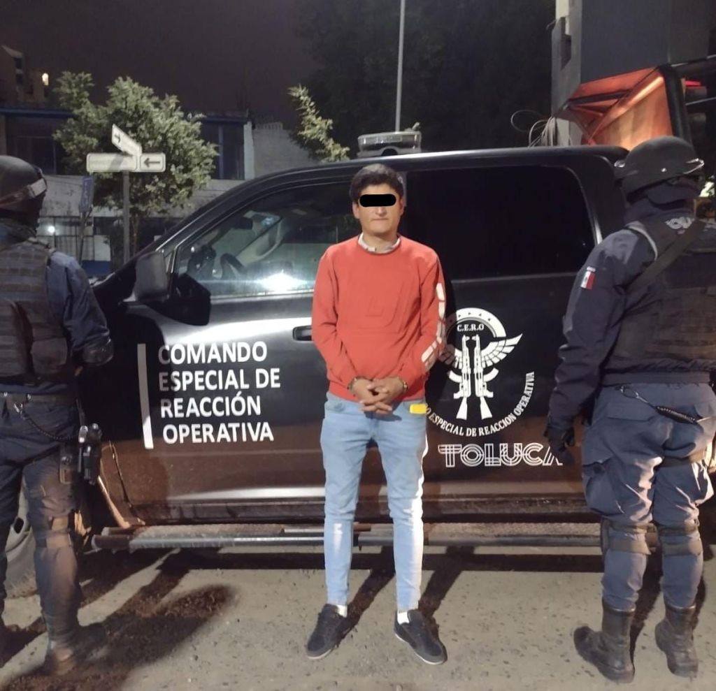 Policías detienen al responsable de asalto en Plaza Molino Toluca