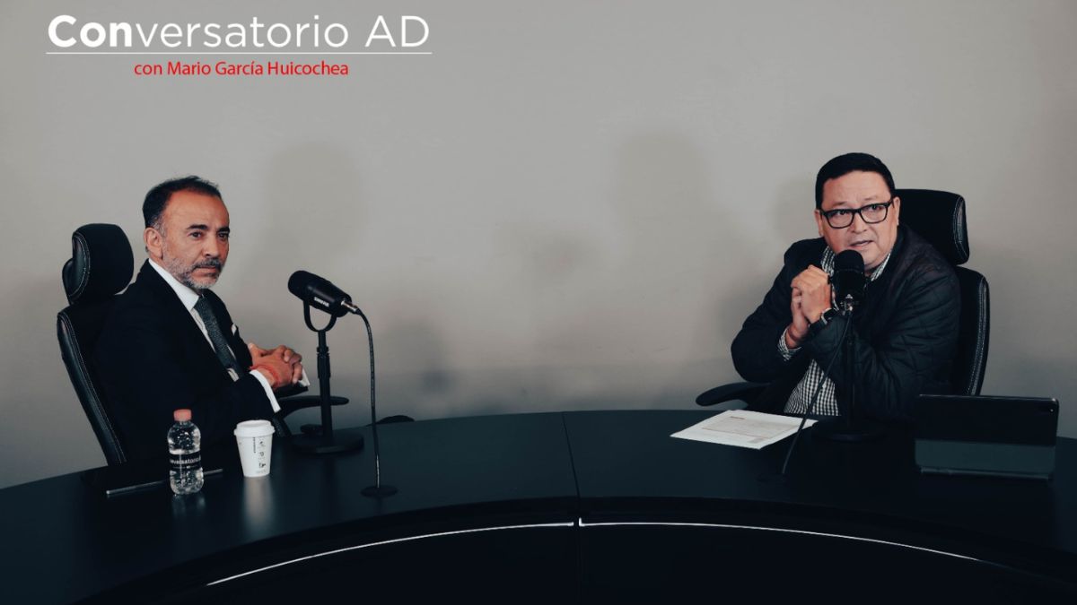 Fernando Flores, alcalde de Metepec, en Conversatorio AD