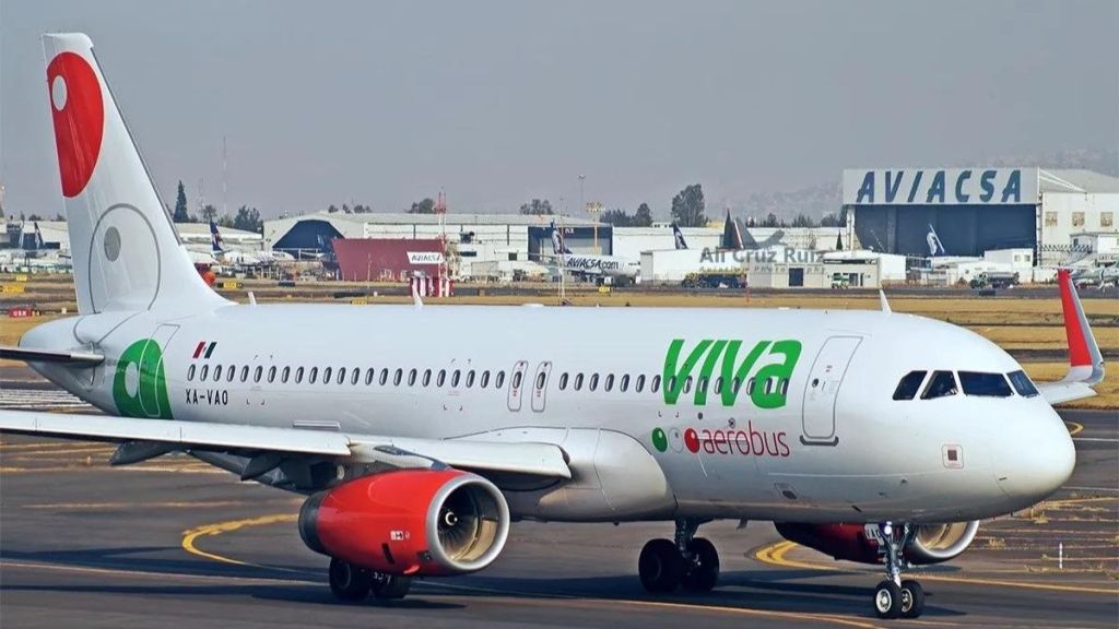 Avión de la aerolínea Viva Aerobús