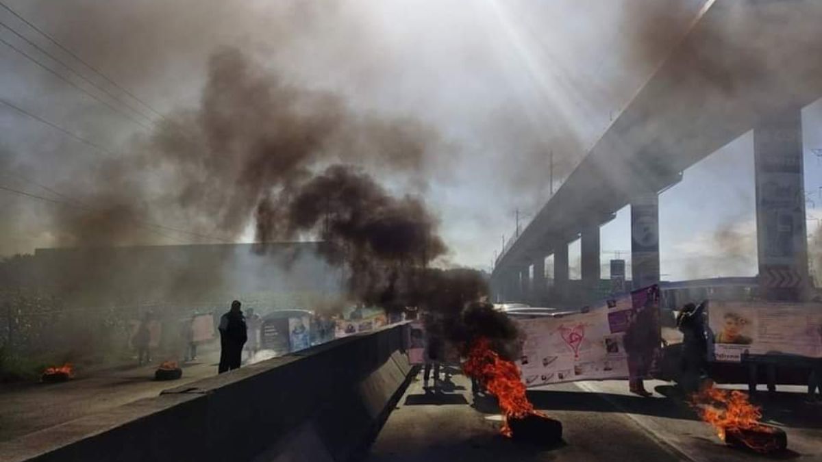 Bloqueo en la México-Toluca
