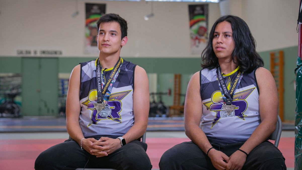 Estudiantes de la UAEMex porristas