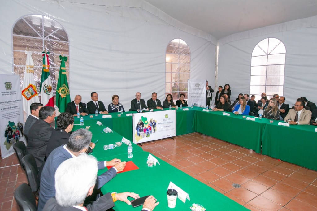 Firma UAEMex convenios de colaboración con municipios del Edomex