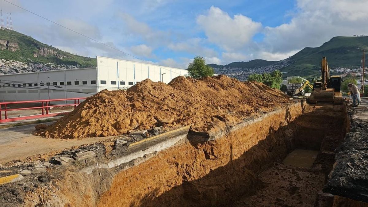 Socavón en Tlalnepantla