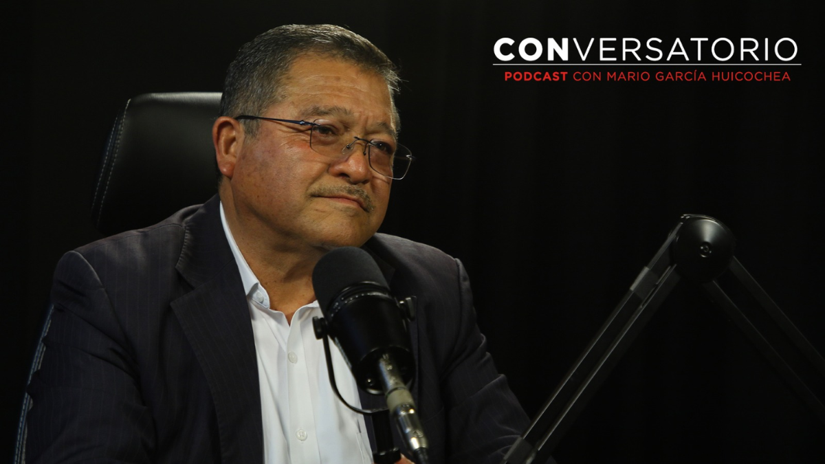 Entrevista al contralor de la UAEMex