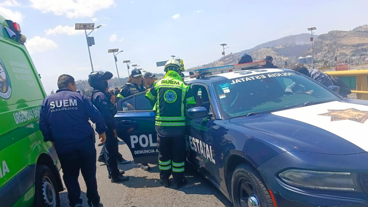 Evitan que hombre se quite la vida.