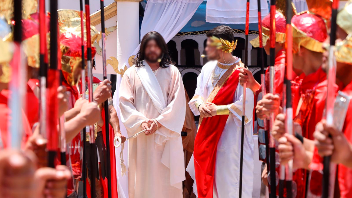 viacrucis en centro penitenciario.