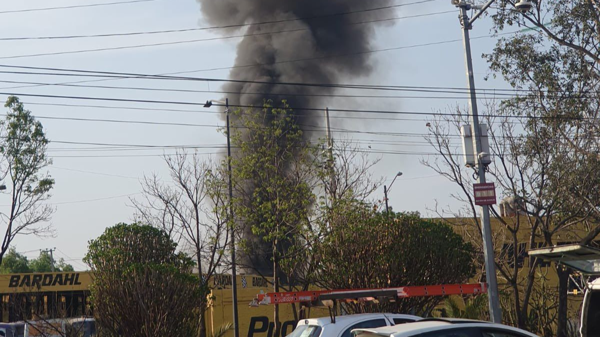 Cae helicóptero en CDMX