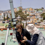 Delfina Gómez eclipse solar