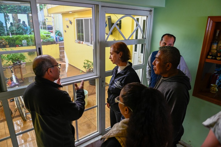 Recorre Angélica Moya zonas afectadas