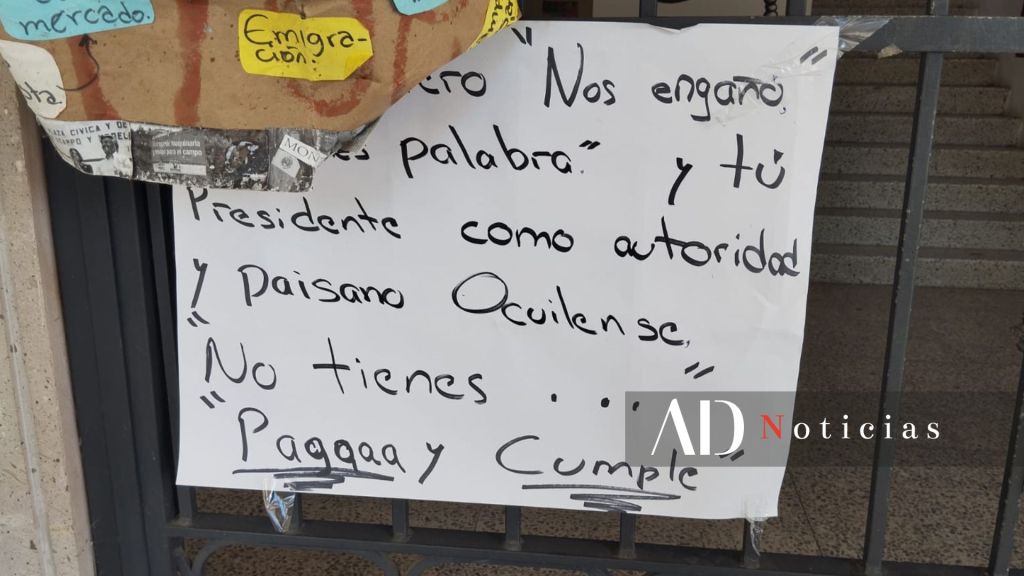 Ocuilan trabajadores toman ayuntamiento