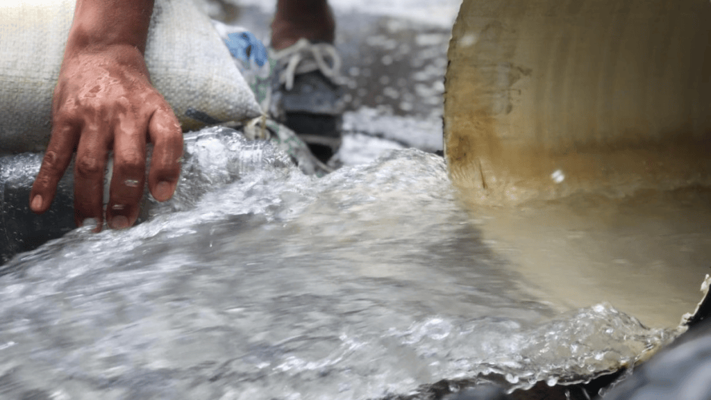 Más del 60% del agua en Edomex se pierde por huachicoleo