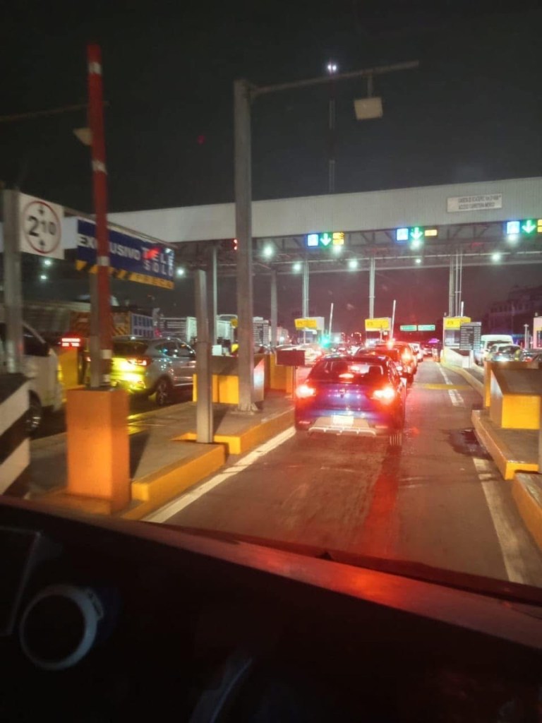 Bloqueos de transportistas paralizan vialidades en Edomex