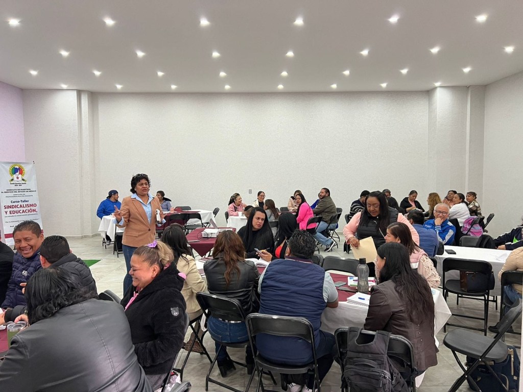 Maestros concluyen curso-taller 