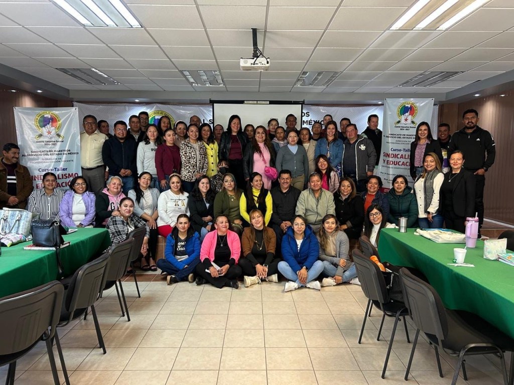 Maestros concluyen curso-taller 