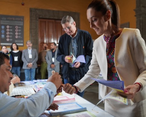 Este domingo 1 de junio, políticos que ya emitieron su voto acudieron a las urnas para participar en una jornada electoral sin precedentes.