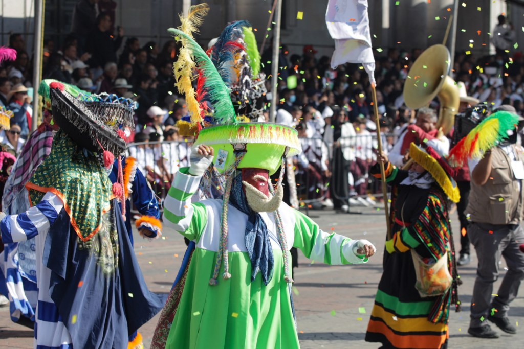 Desfile 20 de noviembre Toluca