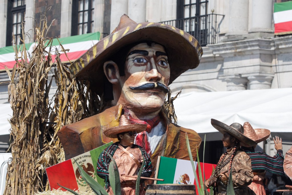 Desfile 20 de noviembre Toluca