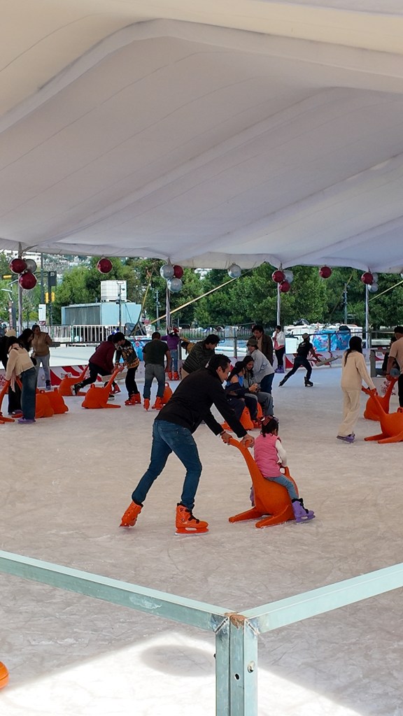 toluca-abre-su-pista-de-hielo-totalmente-gratis