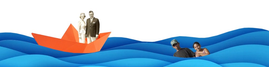 Una imagen que muestra una embarcación de papel naranja en el mar azul, con una pareja de pie en la embarcación y otra pareja sentada en el agua.