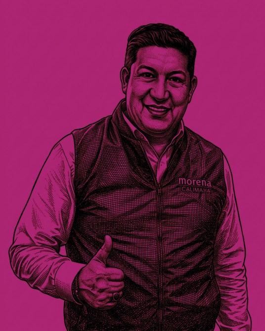 Retrato estilizado de un hombre sonriente con chaleco que dice 'morena CALIMAYA', levantando el pulgar en señal de aprobación, sobre un fondo rosa.