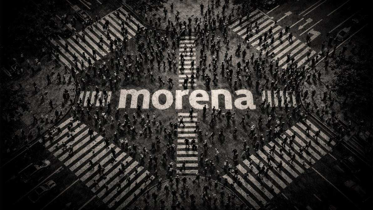 Vista aérea de una multitud en una intersección, con la palabra 'morena' en el suelo y varias líneas peatonales.